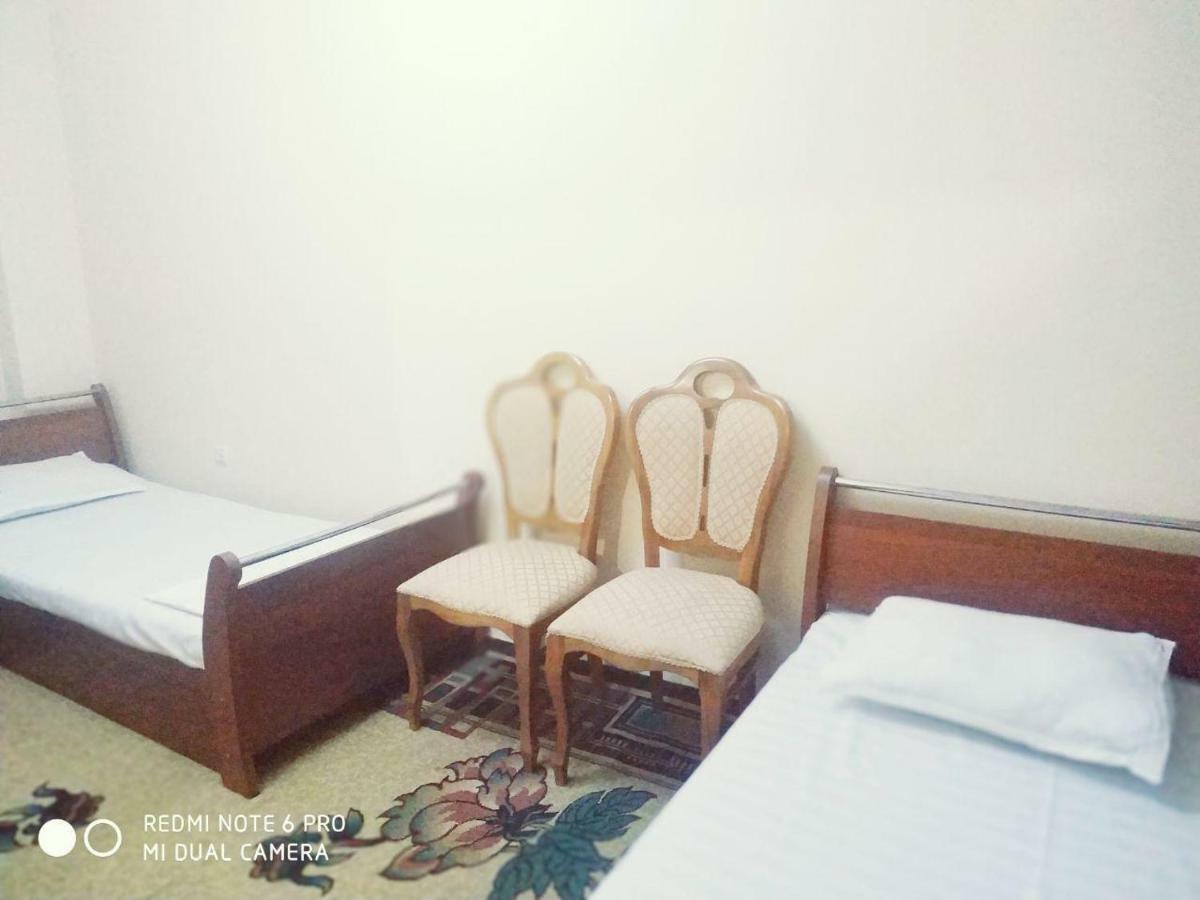Central Apartment Tashkent Esterno foto