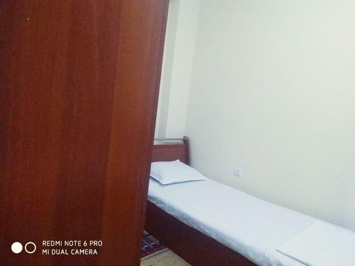 Central Apartment Tashkent Esterno foto