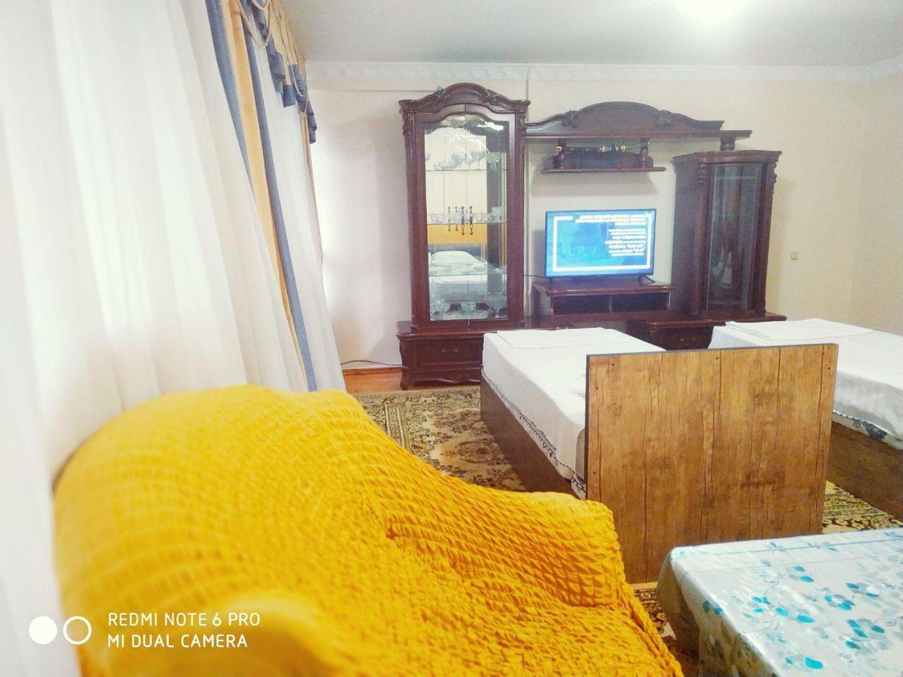 Central Apartment Tashkent Esterno foto