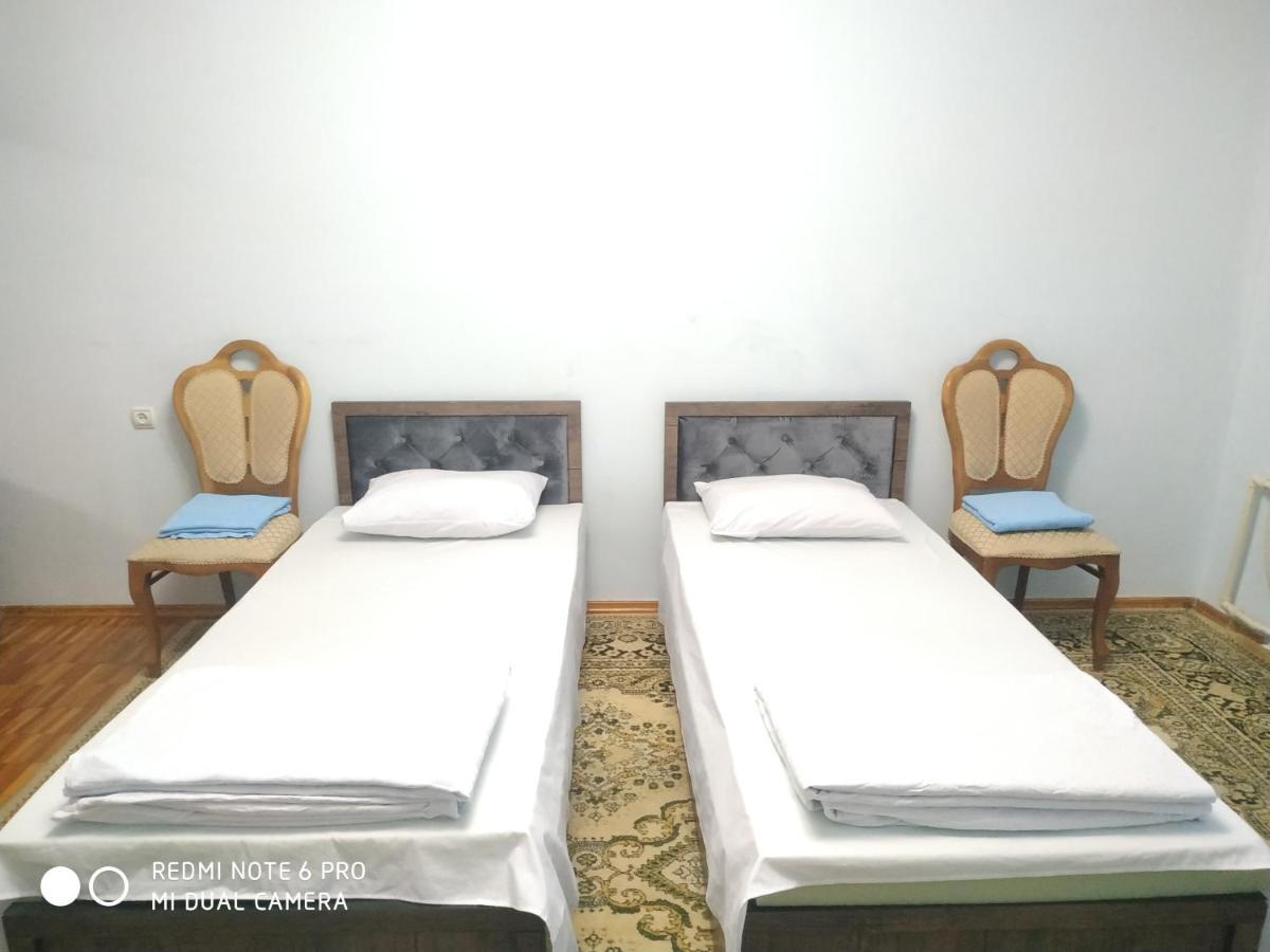 Central Apartment Tashkent Esterno foto