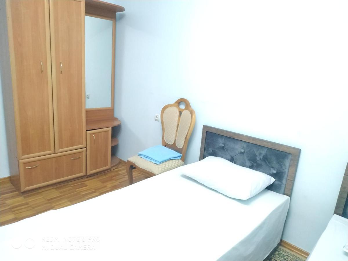 Central Apartment Tashkent Esterno foto
